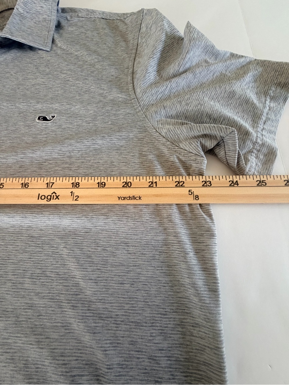 Vineyard Vines Men’s Heather Gray Performance Polo - Picture 5 of 9